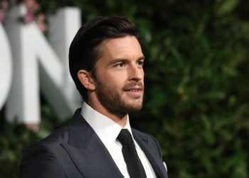 LONDON, ENGLAND - MARCH 22: Jonathan Bailey attends the