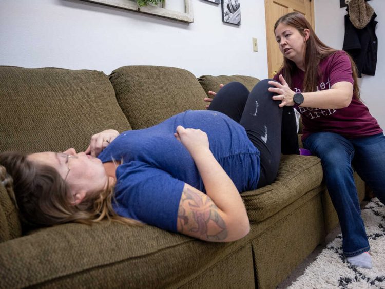 As home births rise, midwives practice in legal gray area : Shots