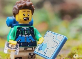 This LEGO knows all about staying in shape while he travels.