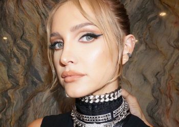 The $13 Cooling Globes Used to Prep Ashlee Simpson’s Skin for the Grammy Awards featured image