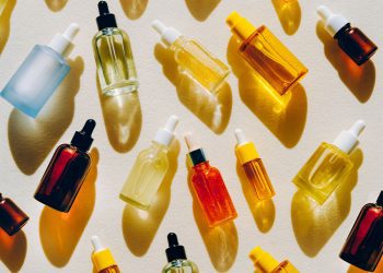 The Pros and Cons to Online Skin-Care Prescriptions featured image