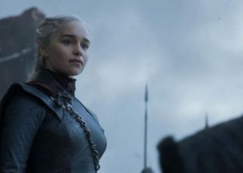 Game of Thrones Drogon Emmy Emilia Clarke Daenerys