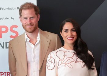 Meghan Markle, Prince Harry Allegedly Panicking Over Losing $100M Netflix Deal Amid Streamer’s Cuts, Dubious Gossip Claims