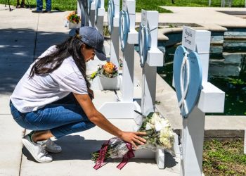 meghan markle at the uvalde memorial