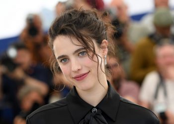 See Margaret Qualley's Engagement Ring From Jack Antonoff