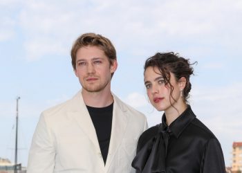 Standing O’s and Puzzling Silences