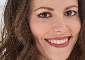 Who What Wear Podcast: Amy Odell