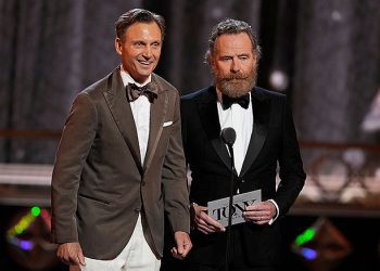 Bryan Cranston Tony Goldwyn 2022 Tony Awards