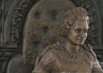 Click to play video: 'Canadian sculptor reflects on connection to Queen Elizabeth II'