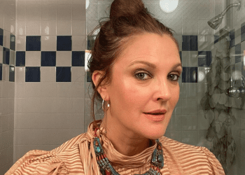 Drew Barrymore Shares Her 10-Step Skin-Care Routine featured image