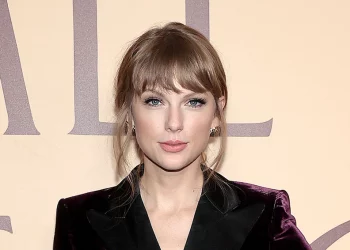 Hear the Full Version of Taylor Swift's "Haunting" Song "Carolina"