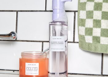 How to Manage Oily Skin in the Summer