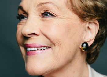 Julie Andrews Spills The Tea on ‘Mary Poppins,’ ‘The Sound of Music,’ and ‘The Princess Diaries’
