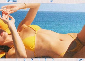 Who What Wear Podcast: 2022 Swimsuit Trends