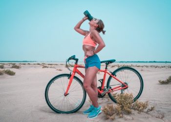 5 Tips To Stay Safe While Exercising In The Summer Heat