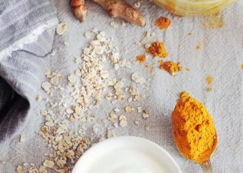 DIY Turmeric Mask Recipe