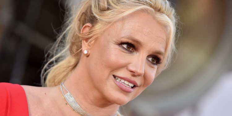 Britney Spears Sings New Version of 'Baby One More Time' For Instagram