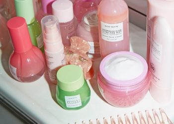 How to Build the Best Travel Skin-care Routine