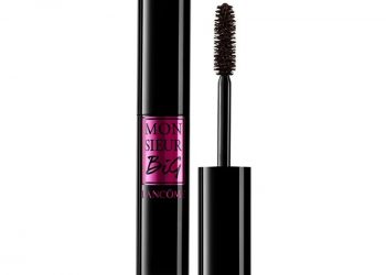 A black tube of the Lancôme Monsieur Big Mascara on a white background