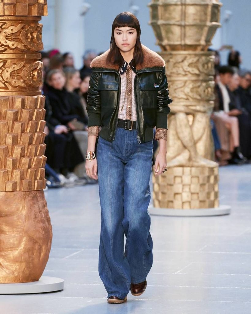 9 Effortless Ways to Wear Fall's Biggest Jeans Trend