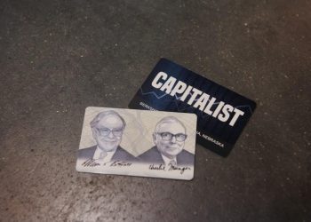 Buffett’s Berkshire Pounces on Market Slump to Buy Equities