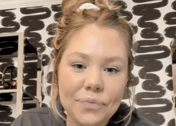 Kailyn Lowry: Confirming Pregnancy Rumors With Revealing Outfit?
