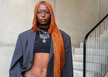 16 Relaxed-Denim Outfits to Replicate This Fall