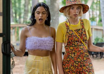 '90s Teen Movie Easter Eggs in Do Revenge