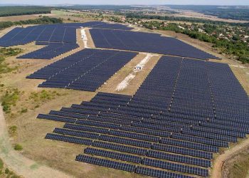 Dow Jones Futures: Market Rebounds, Now What? Apple Unveils 'Far Out' iPhone; 5 Solar Plays