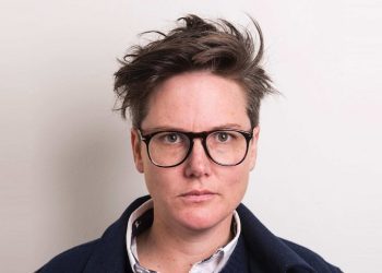 Hannah Gadsby Signs Multi-Title Netflix Deal