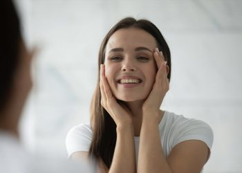 How to Treat Dry Skin, According to Experts