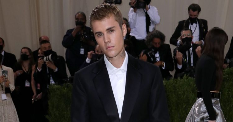 Justin Bieber Cancels World Tour: Health, Ramsay-Hunt Syndrome