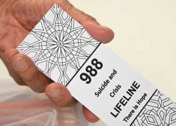 New 988 mental health crisis line sees rising use since launch : Shots