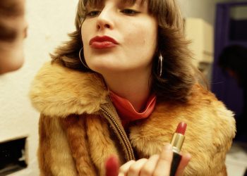 This Lip Tint With 10K+ 5-Star Amazon Reviews Comes in 20 Fall Colors