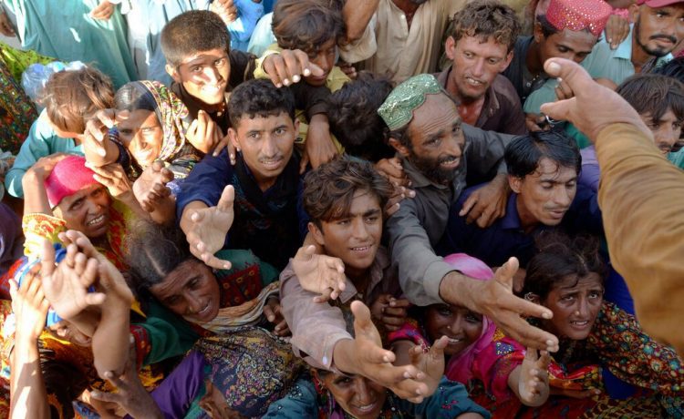 WHO Raises Alarm on Disease in Flood-hit Areas of Pakistan