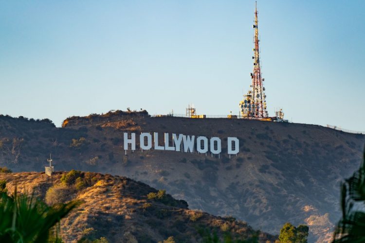 Hollywood’s Covid-19 Protocols Remain In Place As Negotiations Continue – Deadline