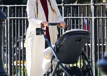 Jennifer Lawrence, Cy