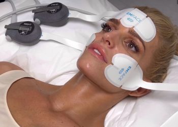 Jessica Simpson Partners With Emface, the Latest Facial-Sculpting Technology