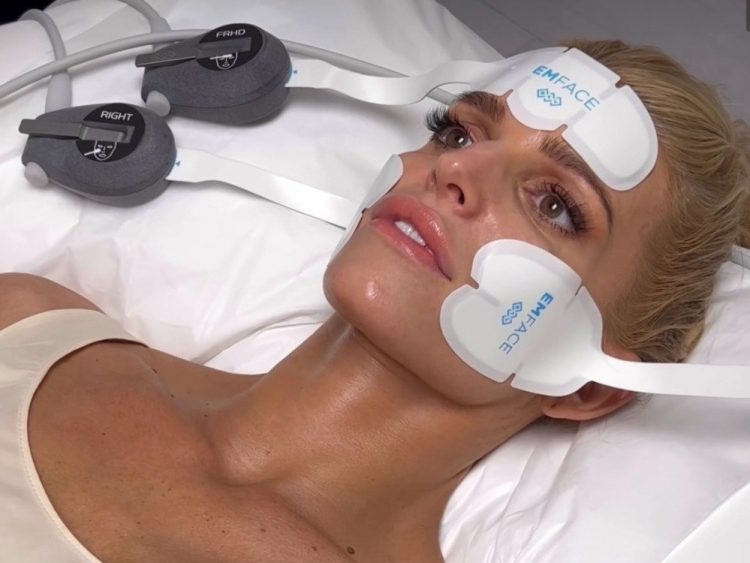 Jessica Simpson Partners With Emface, the Latest Facial-Sculpting Technology