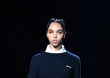 Miu Miu Spring 2023 Paris Fashion Week Review: A Minimal ’90s Uniform