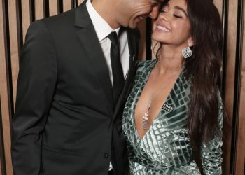 Sarah Hyland and Wells Adams