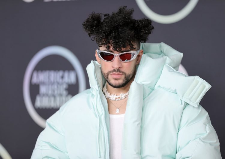 LOS ANGELES, CALIFORNIA - NOVEMBER 21: Bad Bunny attends the 2021 American Music Awards at Microsoft Theater on November 21, 2021 in Los Angeles, California. (Photo by Amy Sussman/Getty Images)