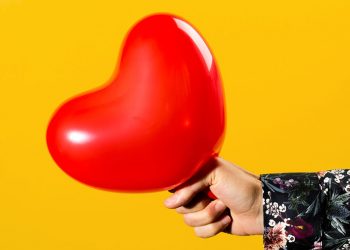 What Is Emotional Manipulation? I Psych Central