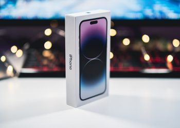 Apple warns of lower iPhone 14 Pro shipment due to Covid-19 restrictions at Chinese factory