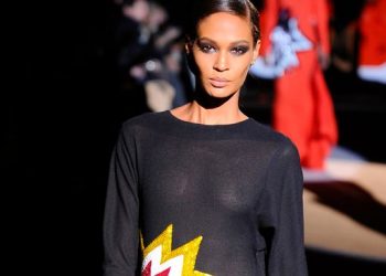 I'm a Fashion Archivist—These 7 Trends Are Officially Back