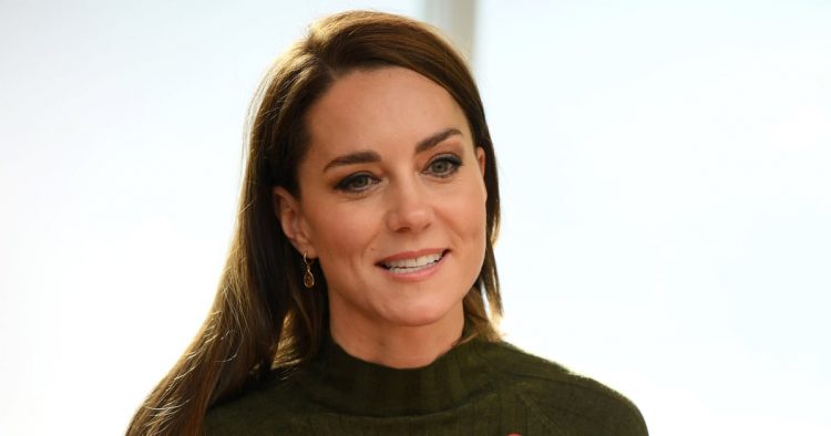 Kate Middleton Wears $40 Green Knit Mango Dress