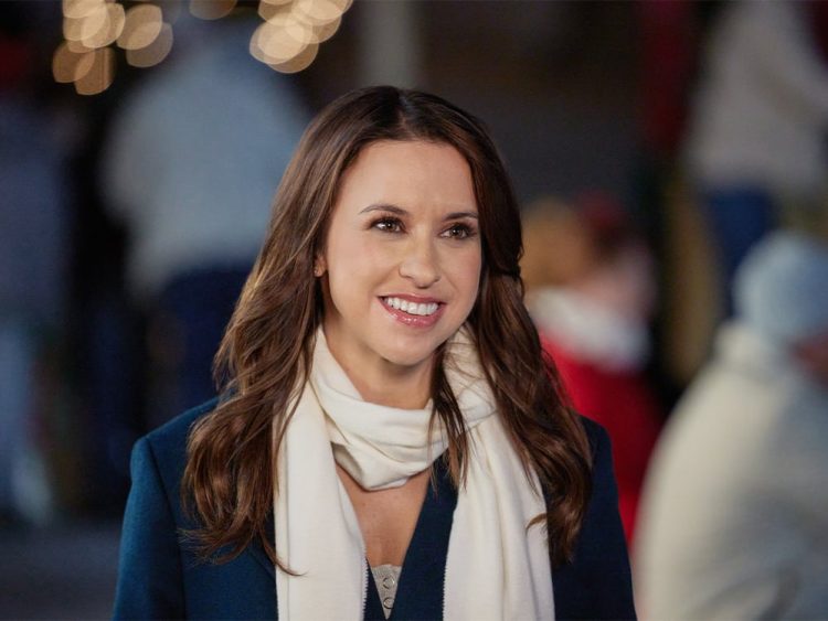 Lacey Chabert Shares Her Drugstore Musts, the Microcurrent Treatment That Left Her Skin “Lifted” and the Device That’s “Great for Infusing Serums”