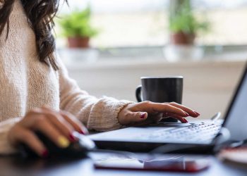 Misinformation about abortion is surging in Spanish in the lead up to elections : Shots