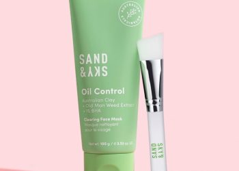 Sand & Sky’s Oil Control Clearing Range Keeps Skin Breakout-Free