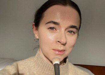 The 15 Best Cream Foundations of 2022, Hands Down